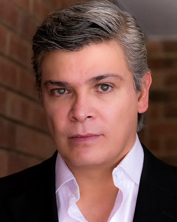 GUSTAVO NAVARRO